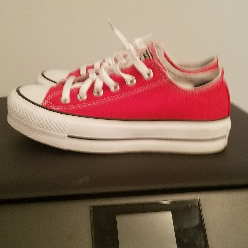 converse all star, Chuck Taylor customized lift platform
